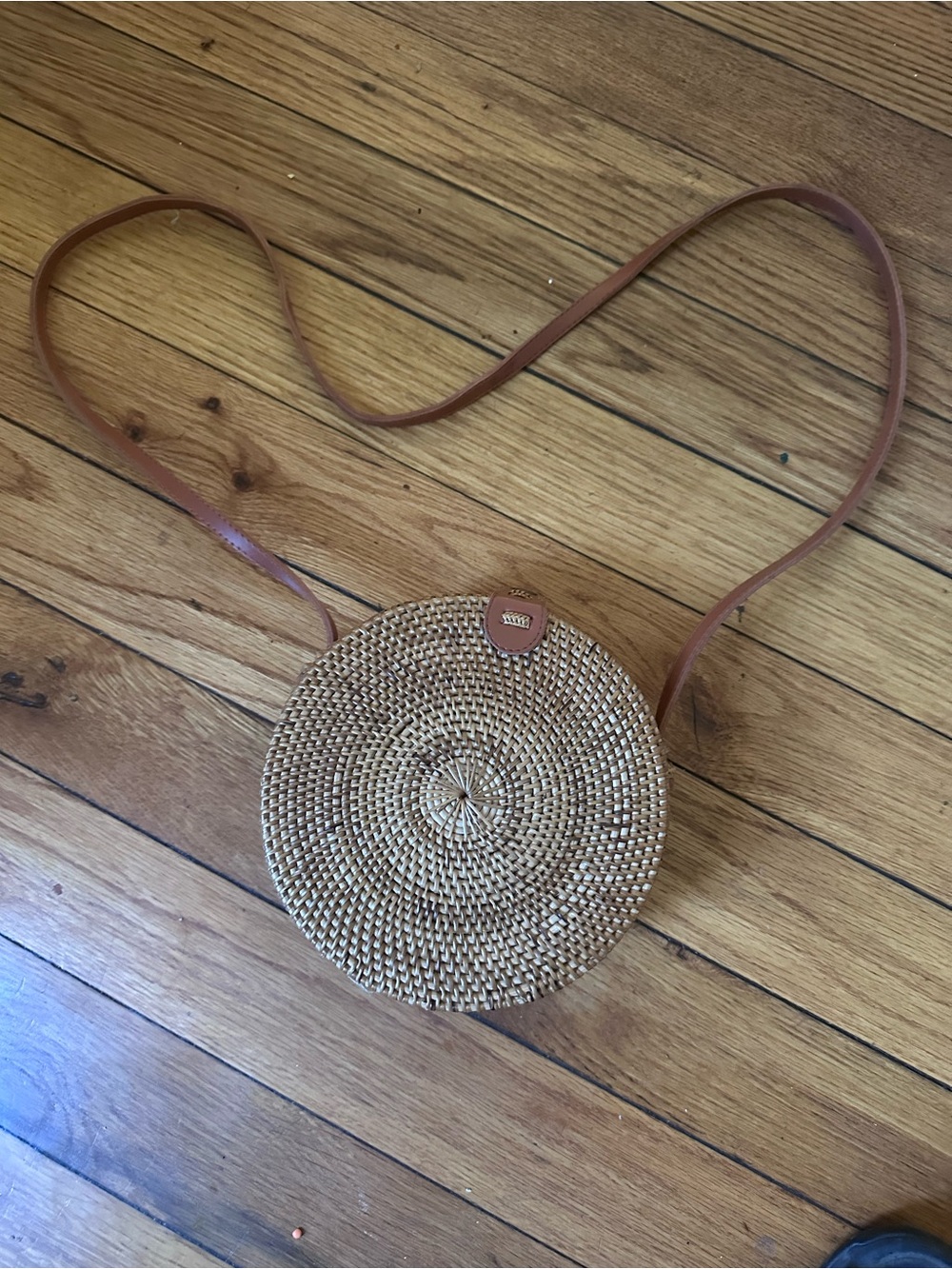 Round Woven Straw Crossbody Bag - Tan